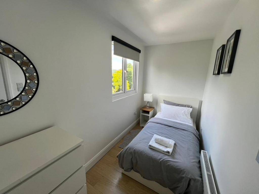 Zenobia London Luxury Apartments Финчли Екстериор снимка