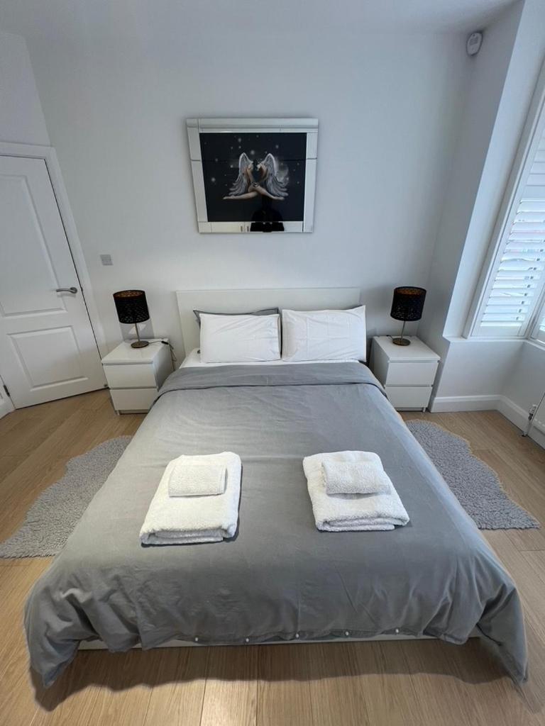 Zenobia London Luxury Apartments Финчли Екстериор снимка
