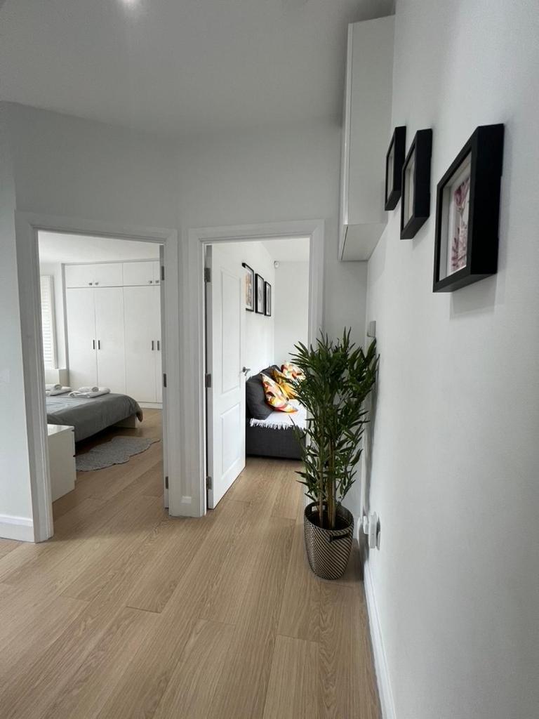 Zenobia London Luxury Apartments Финчли Екстериор снимка